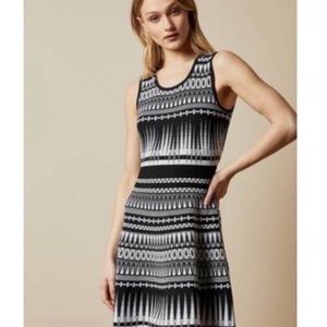 TED BAKER GILLEYY SKATER  AZTEC PATTERN DRESS SZ US 6 TED SZ 2 (VERY STRETCHY)